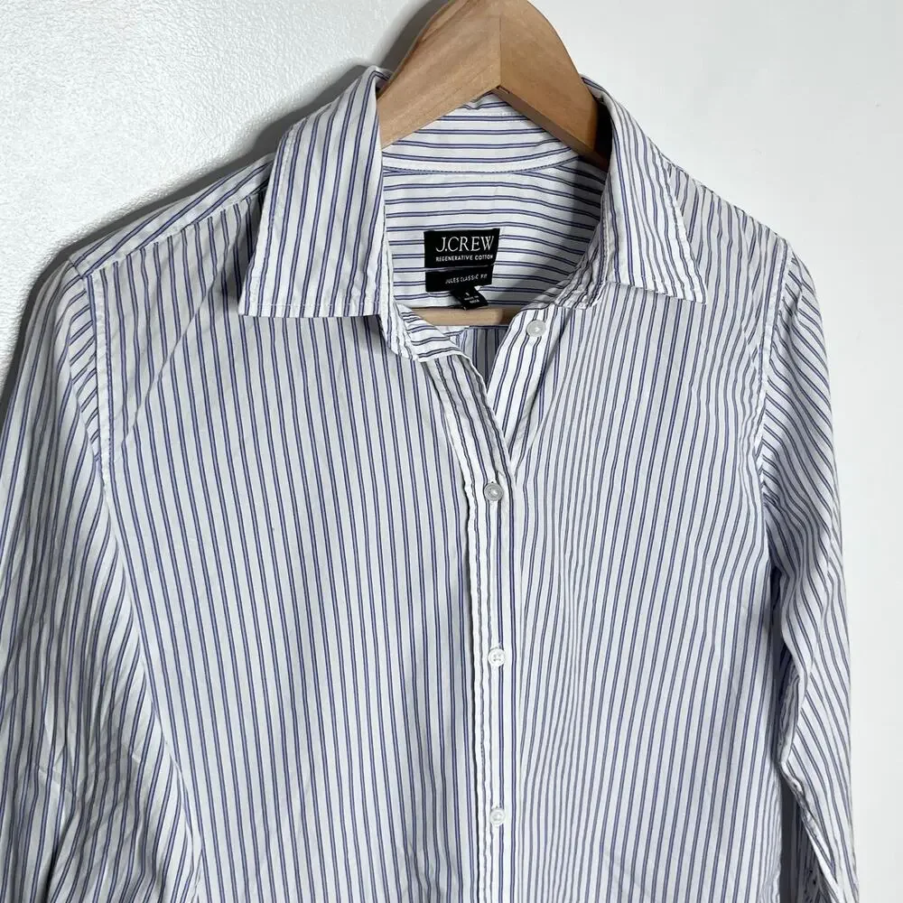 J.Crew Jules Classic Fit Button Up Shirt 8 Blue White Stripe Cotton CN525